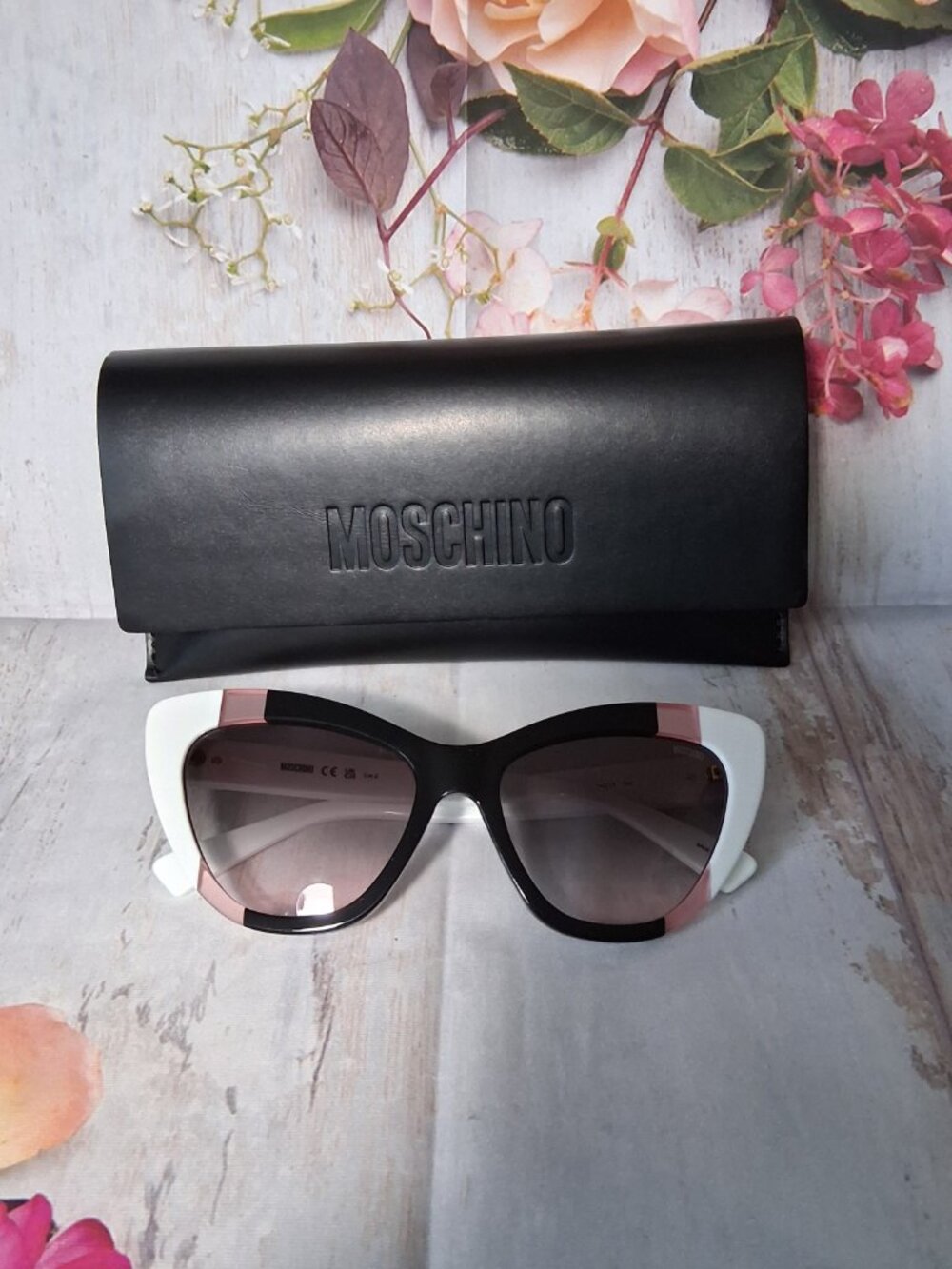 MOSCHINO white black pink Sunglasses MOS122/S 3H2JP Authentic New in case